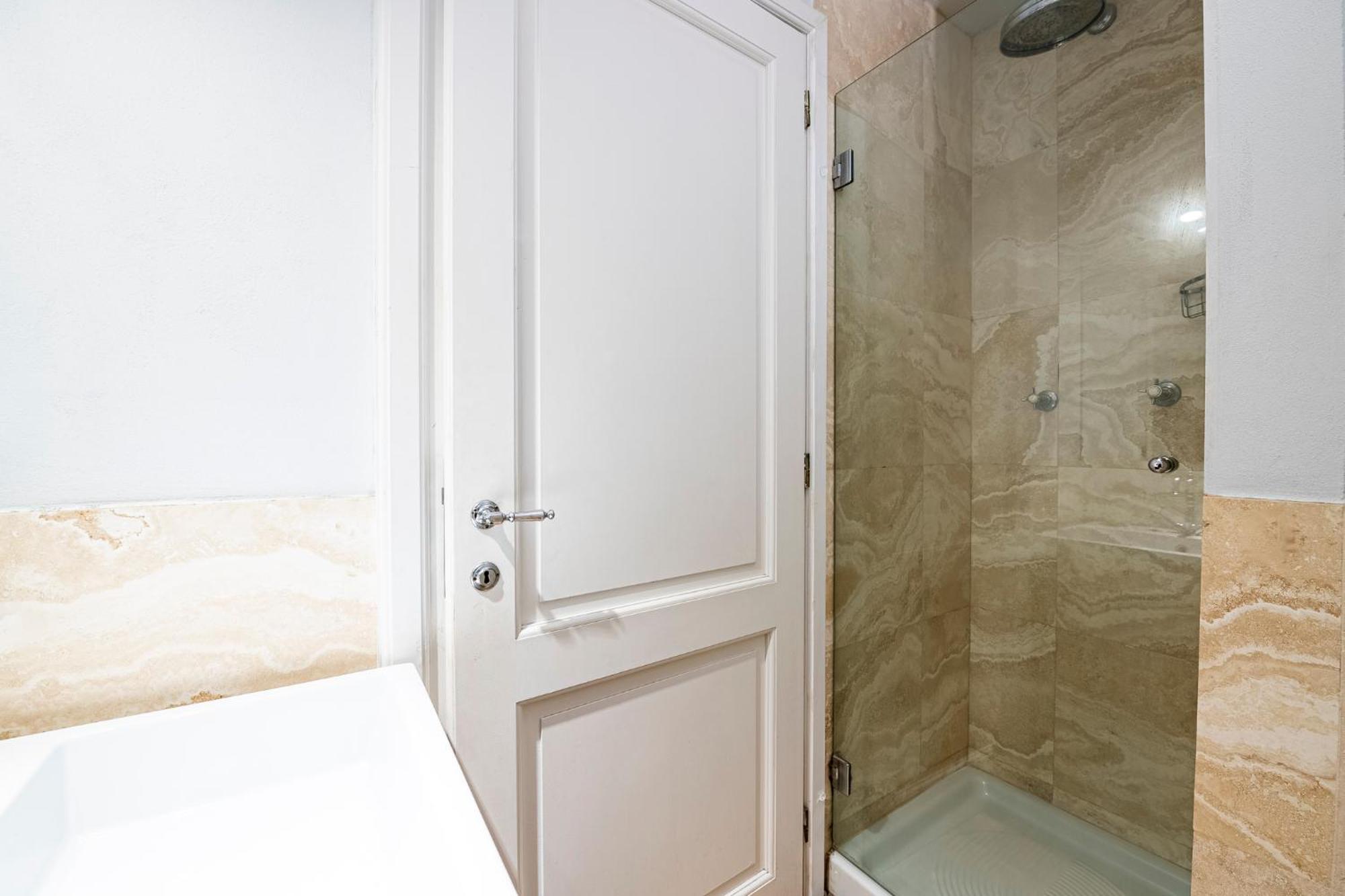 Suite In Pz. Michelangelo: Due Camere Con Due Bagni Florencia Exterior foto